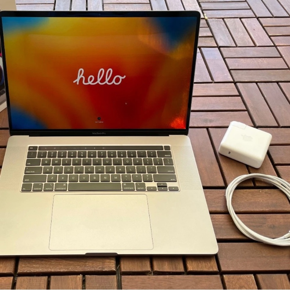 16” Macbook Pro I7 512GB